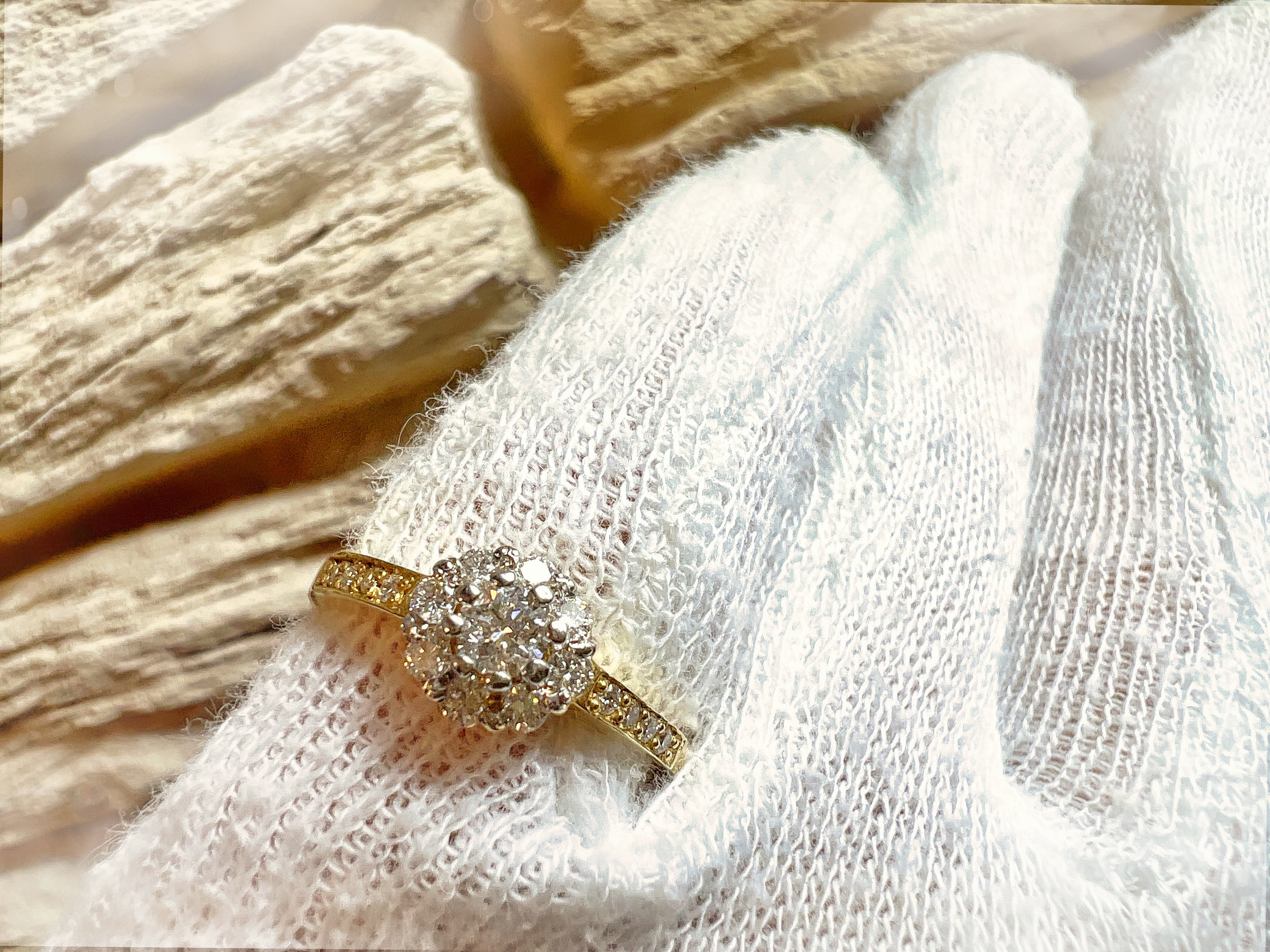 Luxus Diamondring / Verlobungsring „Flower-Power“  – 585er Gold - Nr. 53 (13)