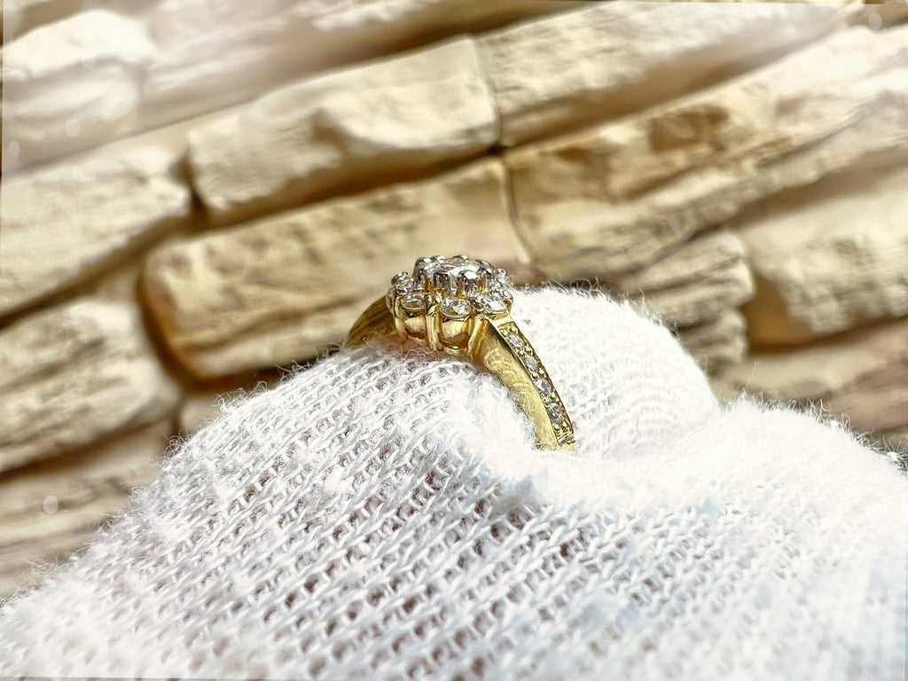 Luxus Diamondring / Verlobungsring „Flower-Power“  – 585er Gold - Nr. 53 (13)