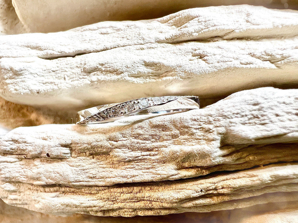 Luxus Diamantenring / Verlobungsring „Möbiusband“  – 585er Weißgold - Nr. 50 (10)