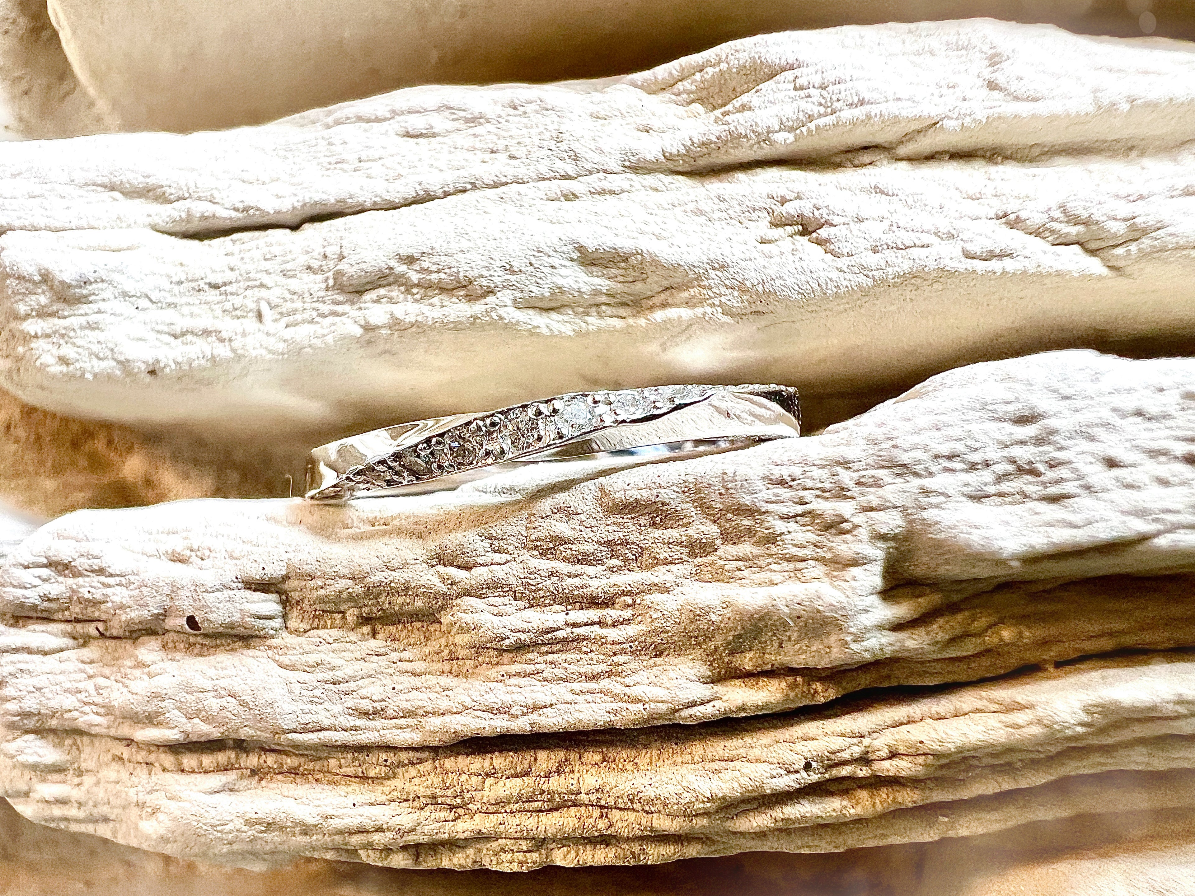 Luxus Diamantenring / Verlobungsring „Möbiusband“  – 585er Weißgold - Nr. 50 (10)