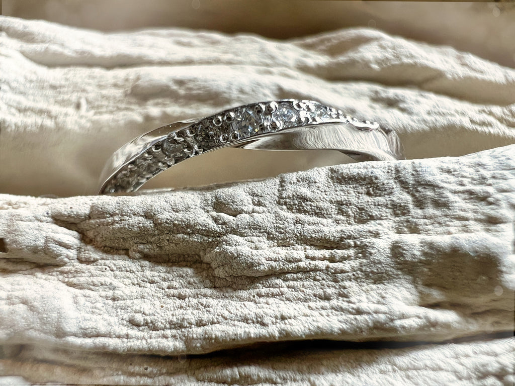 Luxus Diamantenring / Verlobungsring „Möbiusband“  – 585er Weißgold - Nr. 50 (10)