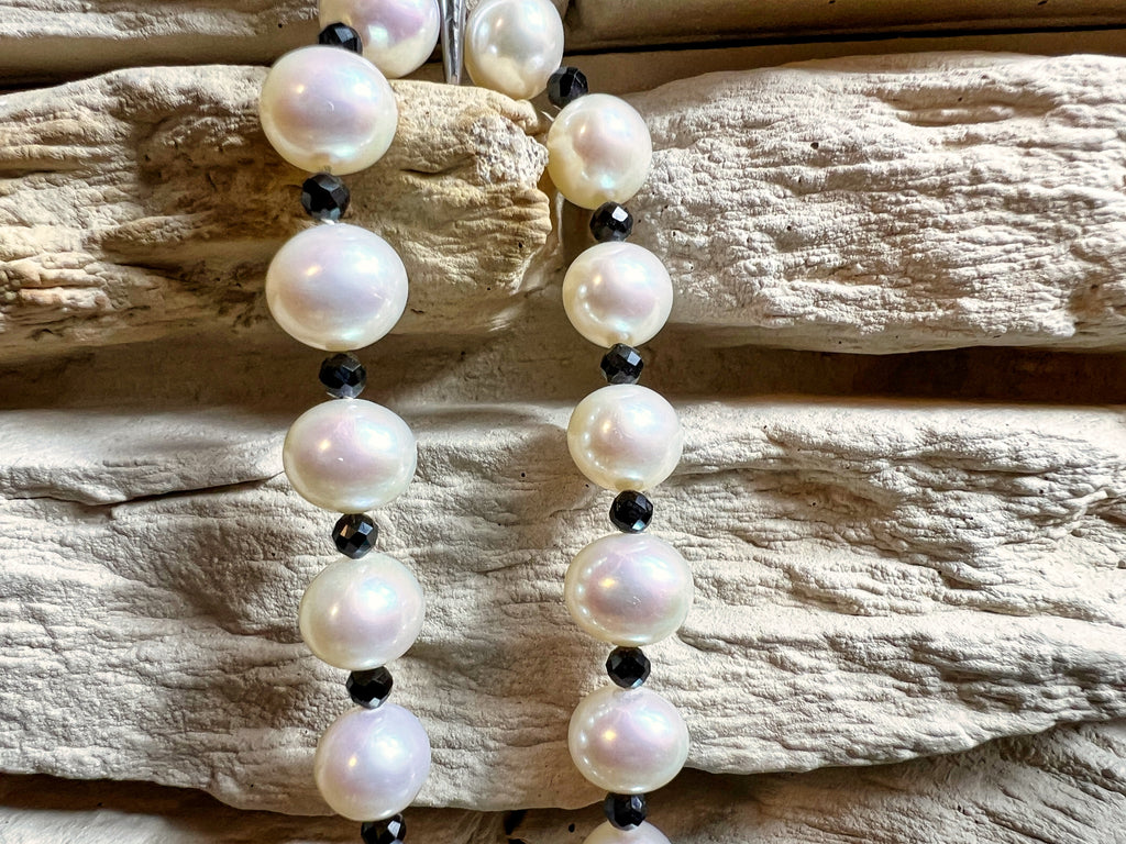 585er Gold-Armband Süßwasser Zuchtperlen & Spinell - 21 cm - UNIKAT