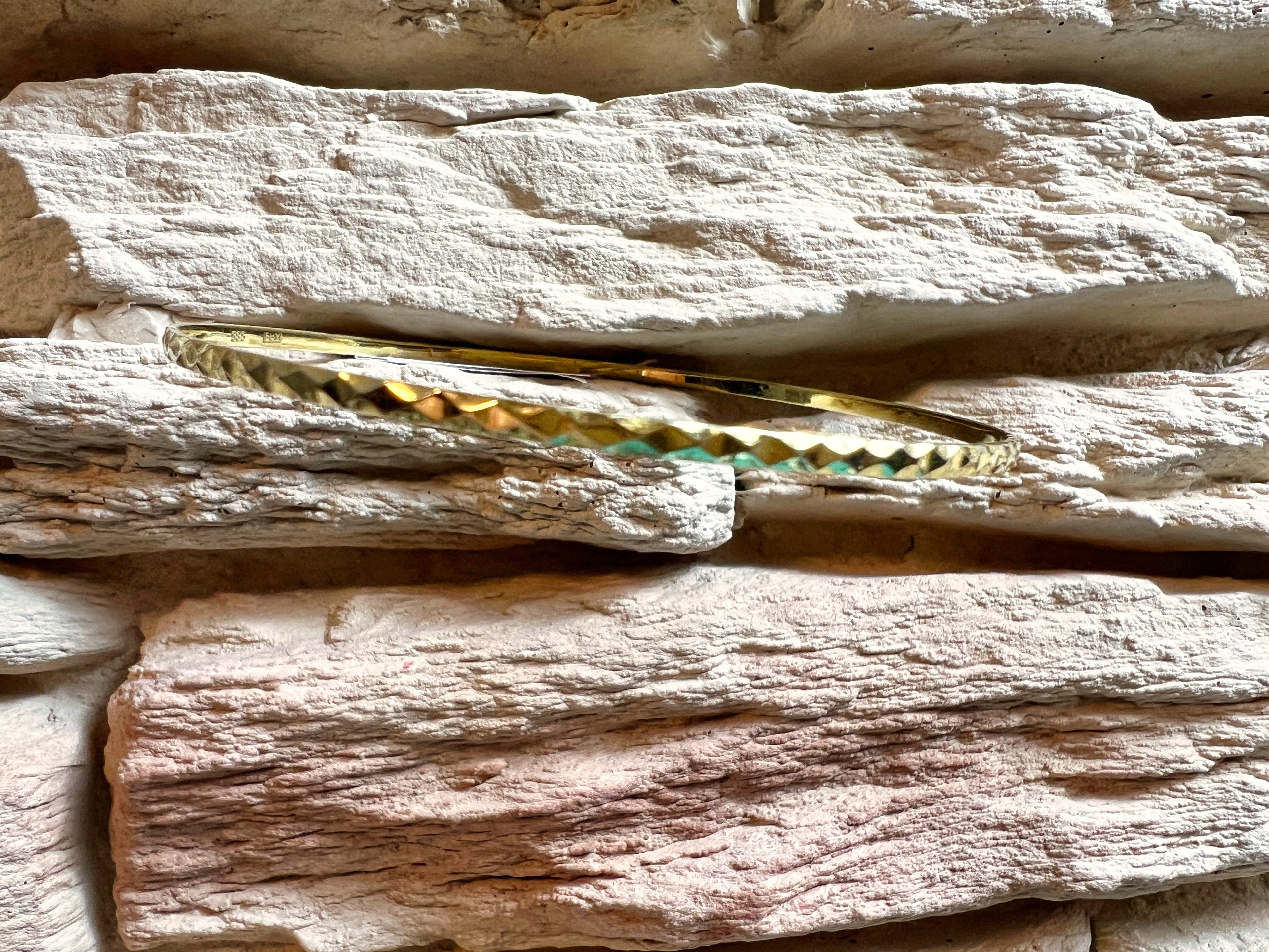 Schlüpfreif aus 585er Gold - Zeitlose Eleganz - Durchmesser: 6,5 cm - UNIKAT