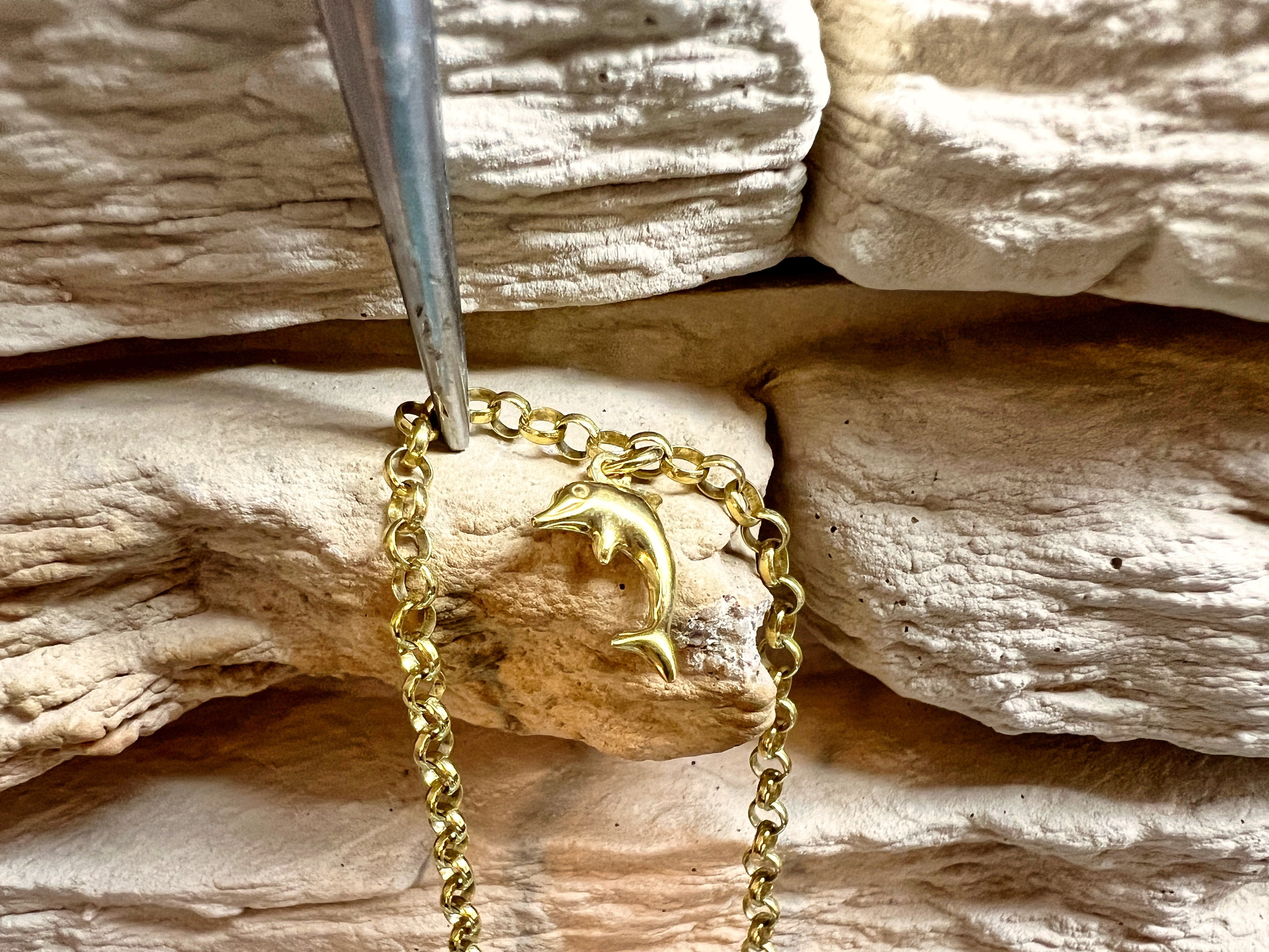 Feines Goldarmband aus 333er Gold - Damen/Kinder - Erbskette mit Delfin - 14 cm