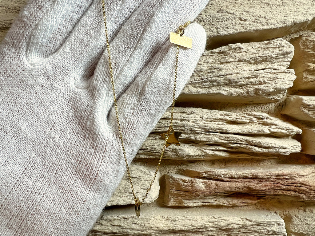 Feines Goldarmband aus 333er Gold - Anhänger Stern - 18,5 cm