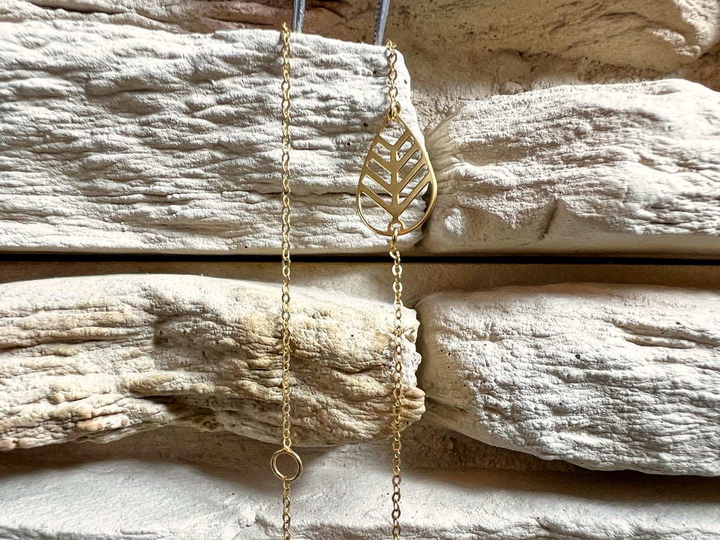 Feines Goldarmband aus 333er Gold - Anhänger Blatt - 17+19 cm