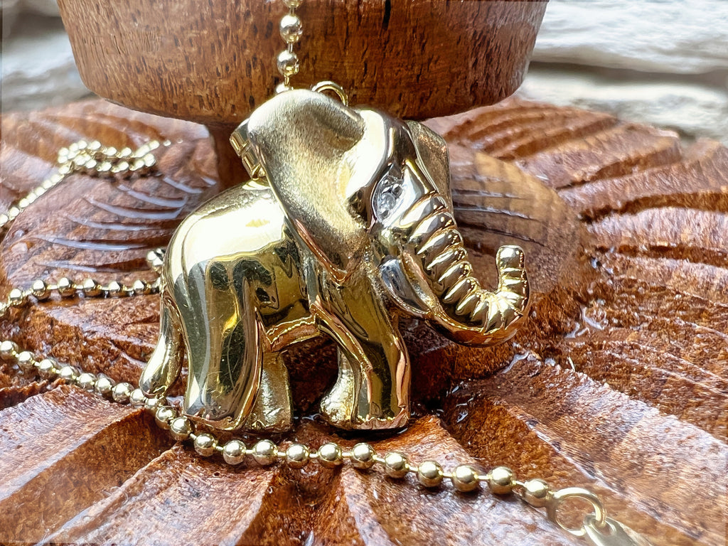 Elefant-Kette aus 585er Gold mit schöner Symbolik & zartem Diamanten – Länge: 42 cm