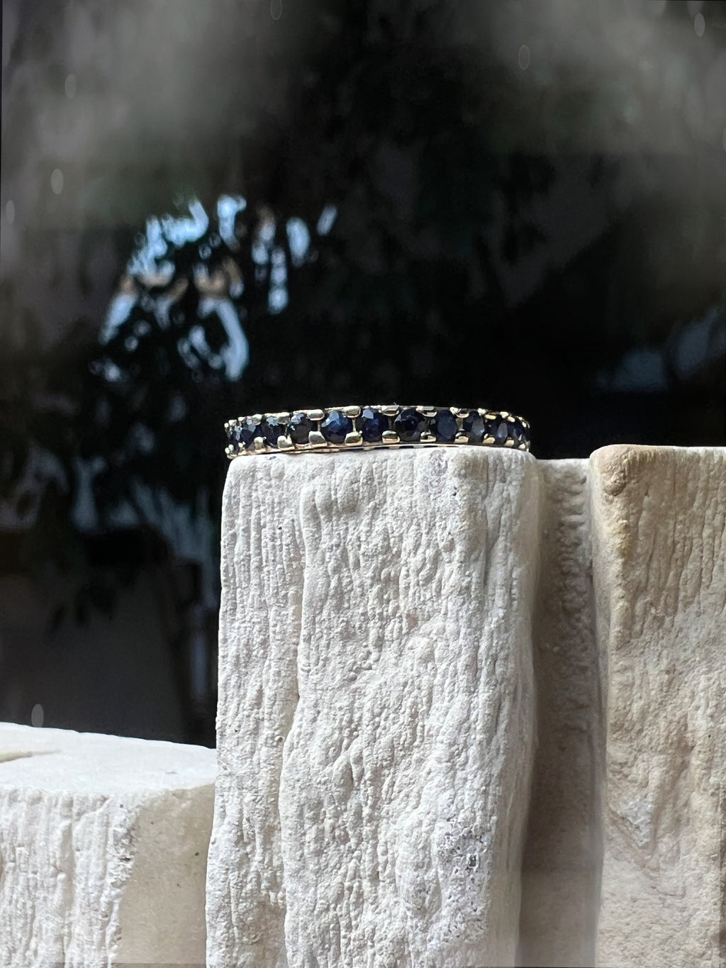 Memory-Ring aus 585er Gold mit funkelnden Saphiren – Nr. 59 (19)