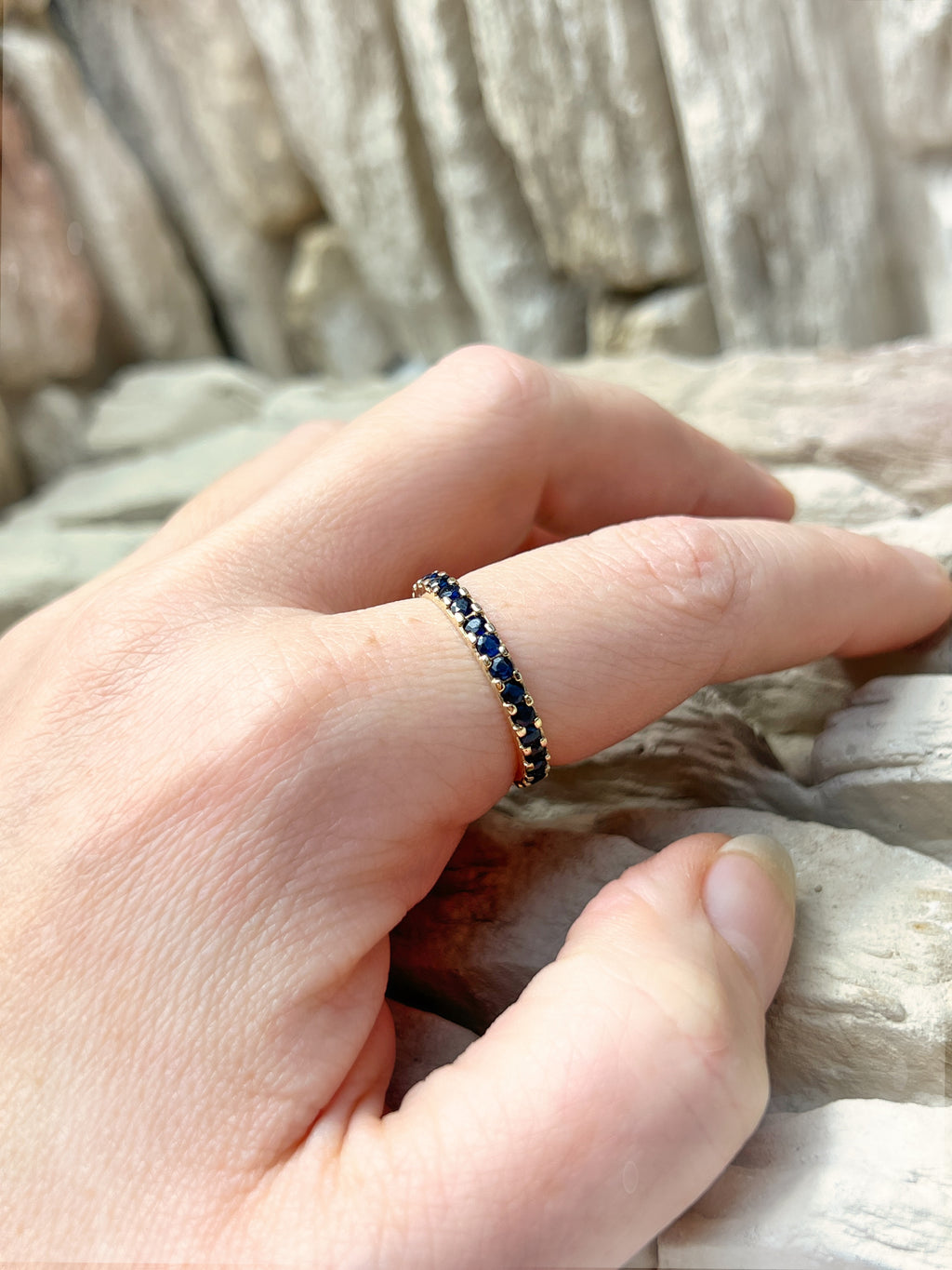 Memory-Ring aus 585er Gold mit funkelnden Saphiren – Nr. 59 (19)