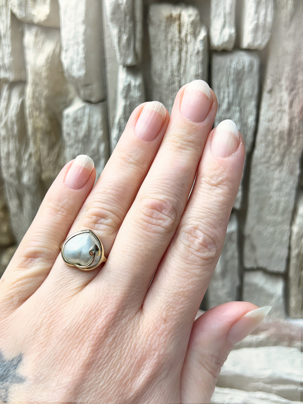 Herz-Ring aus 333er Gold mit schimmerndem Perlmutt – Nr. 53 (13)