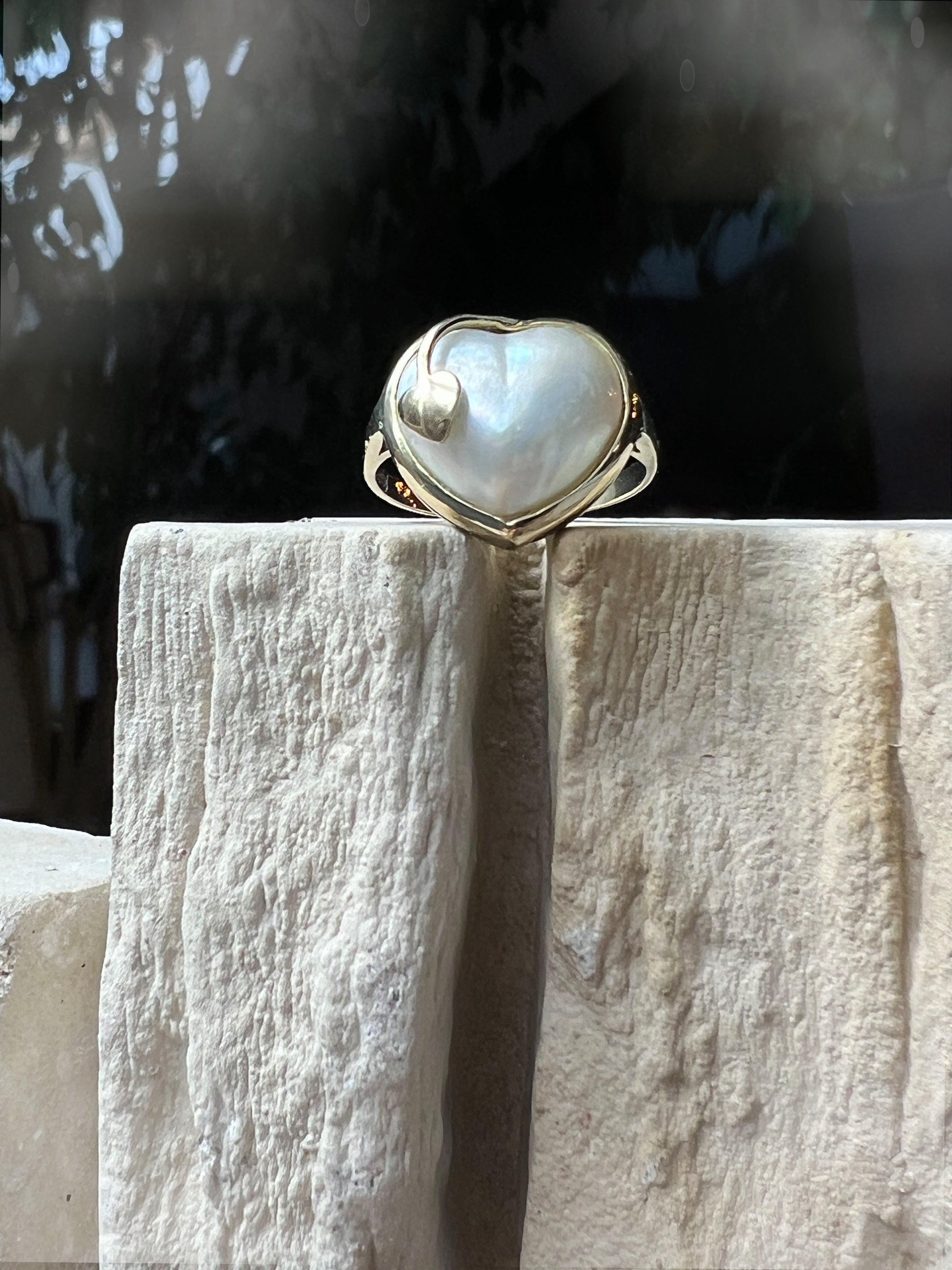 Herz-Ring aus 333er Gold mit schimmerndem Perlmutt – Nr. 53 (13)