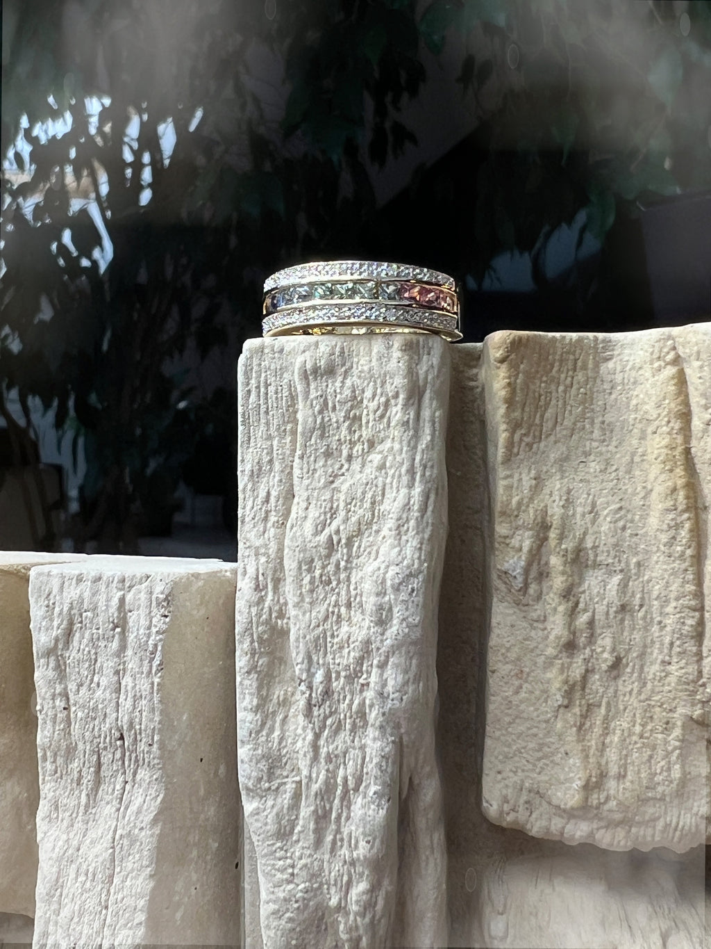 LUXUS-Ring aus 585er Gold mit Diamanten & Edelsteinen – Nr. 56 (16)