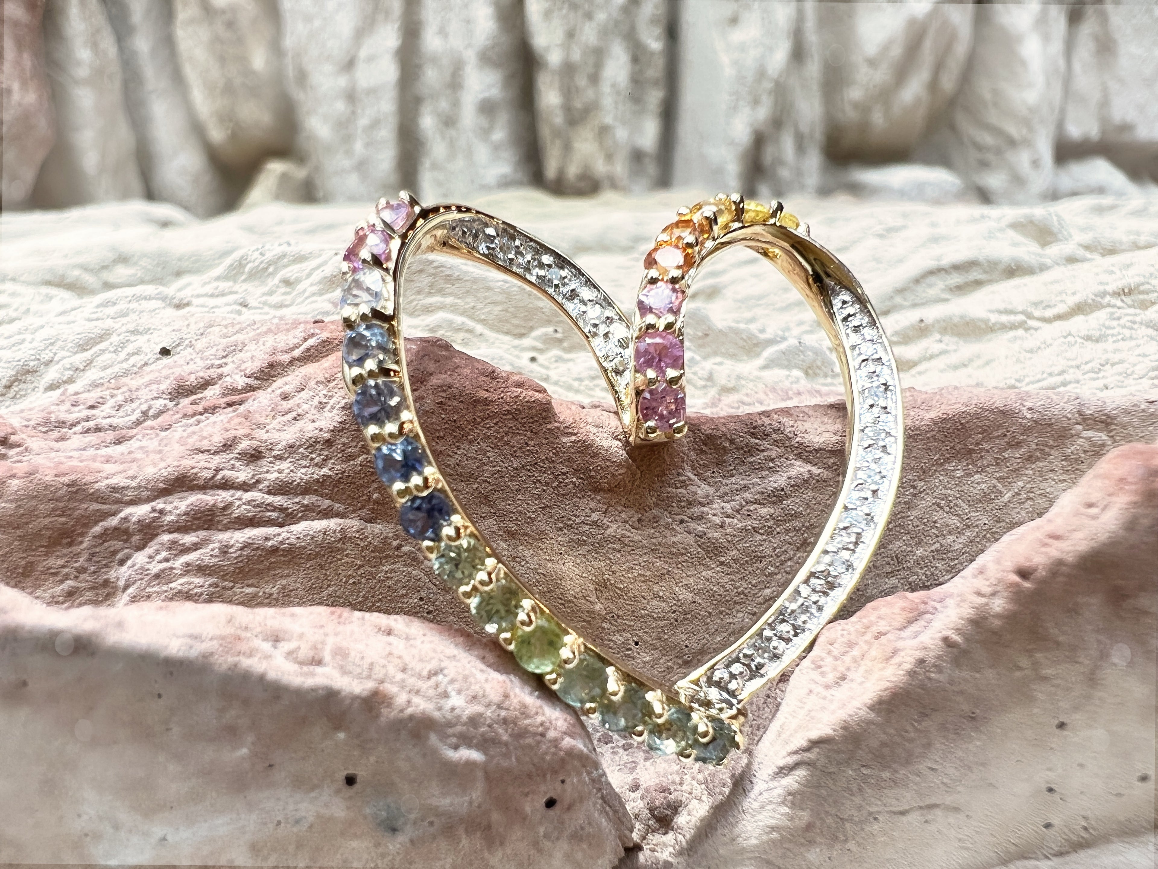 HERZ Anhänger aus 585er Gold - Diamanten & Edelsteine – Kraft, Eleganz, Liebe