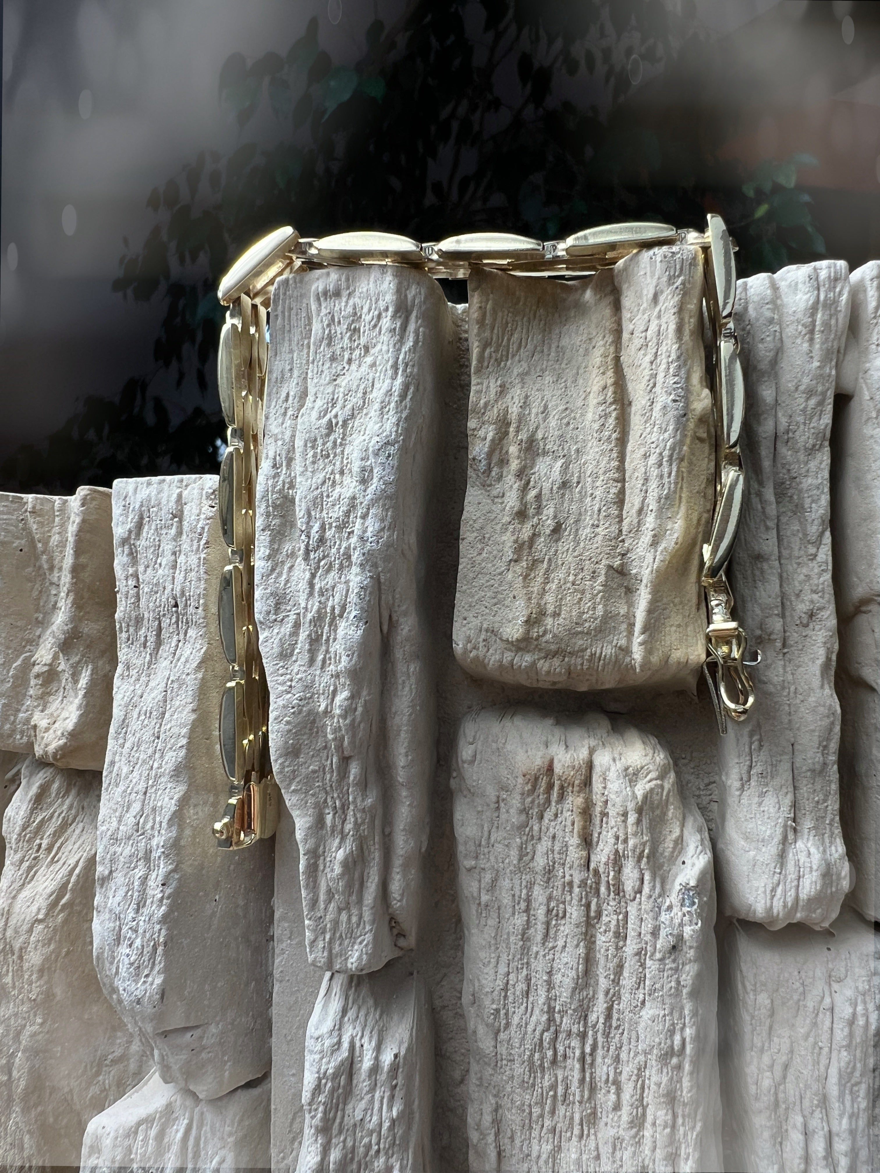 Massives 585er Goldarmband - Länge: 19 cm - Breite: 13 mm - Gewicht: 20,5 Gramm