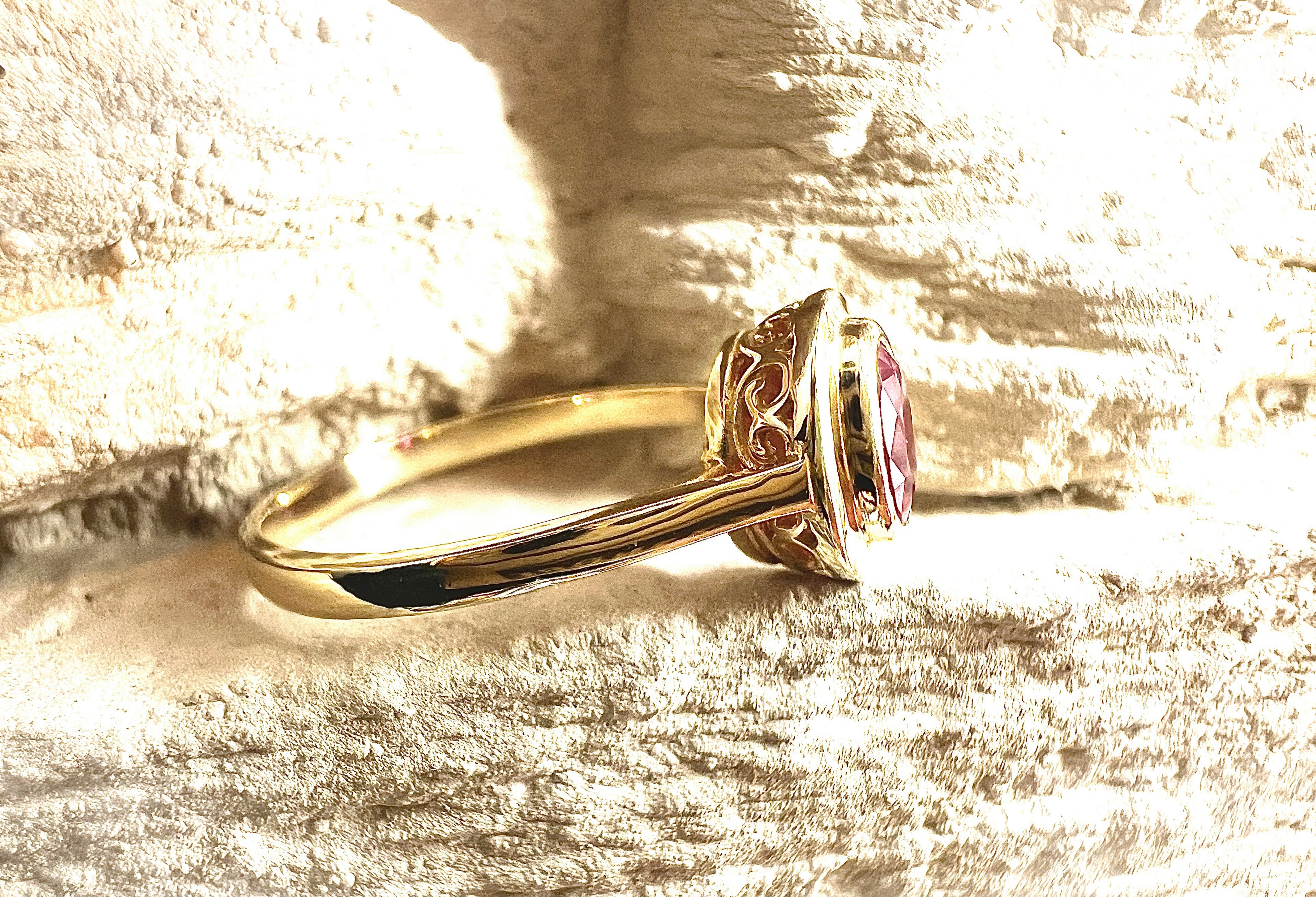 Luxus-Unikat Rubinring „Flower“ – 585er Gelbgold mit Rubin & Diamanten