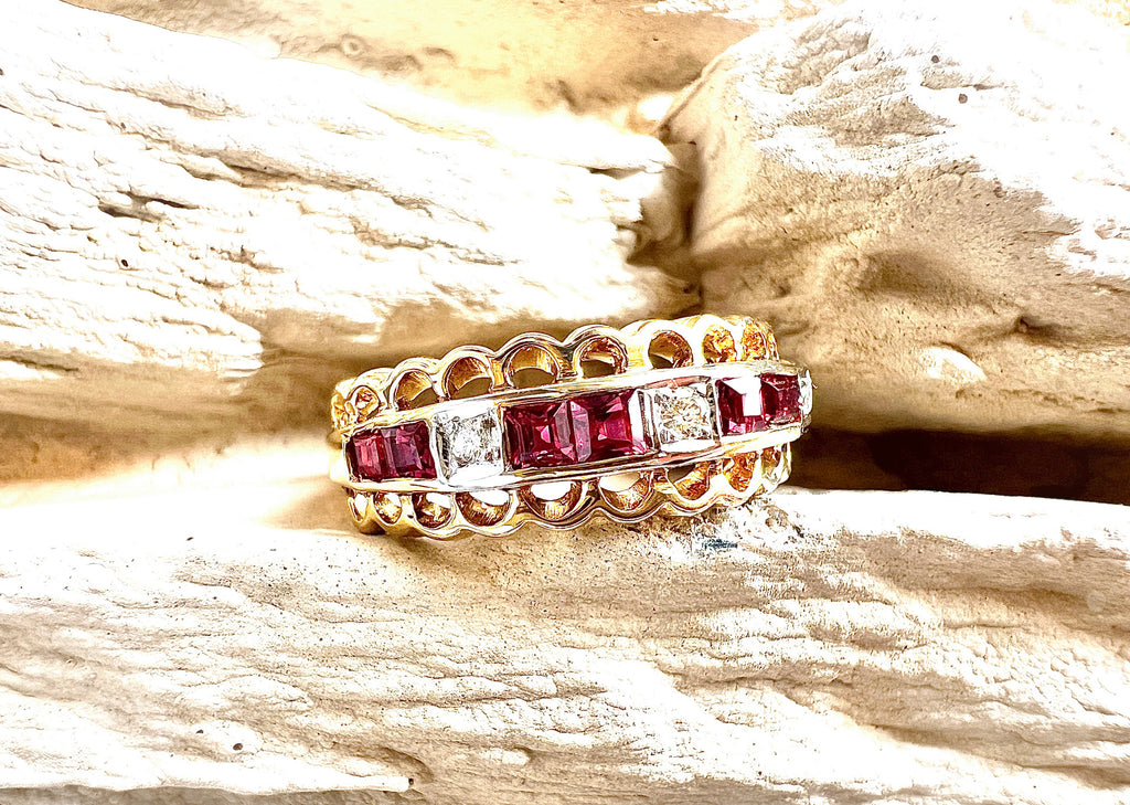 Luxus-Unikat Rubinring 585er Gelbgold mit Rubinen & Diamanten