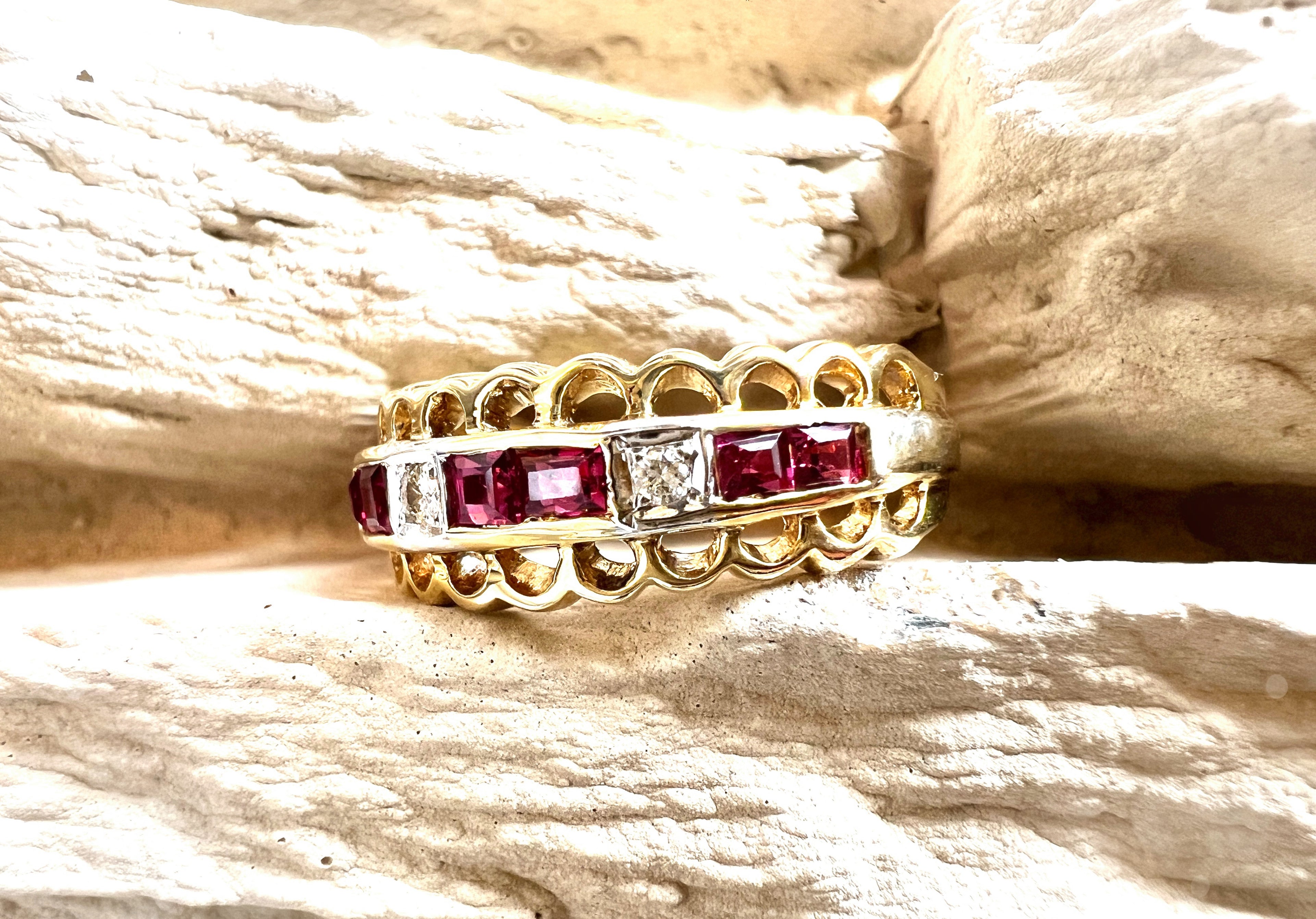 Luxus-Unikat Rubinring 585er Gelbgold mit Rubinen & Diamanten