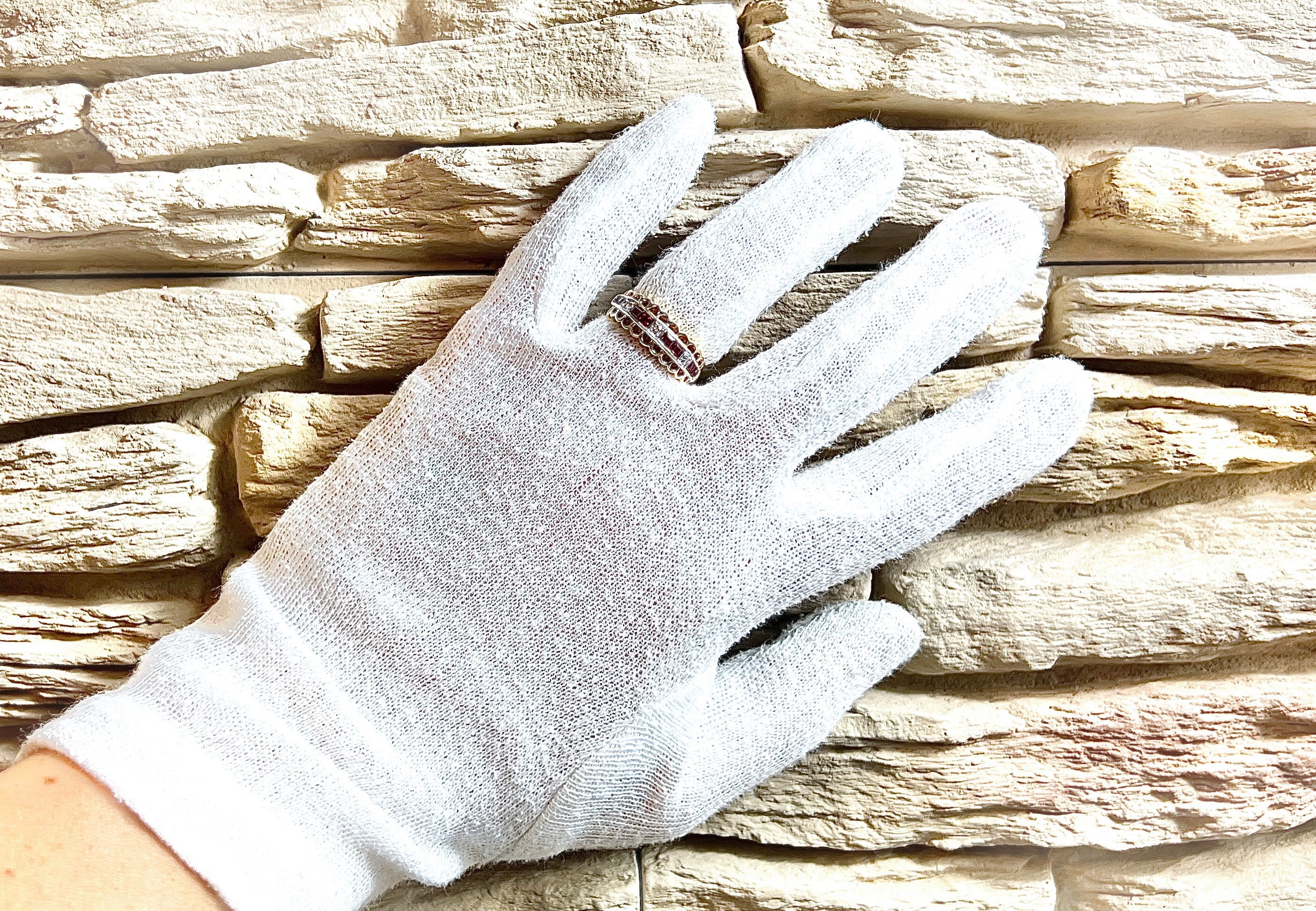 Luxus-Unikat Rubinring 585er Gelbgold mit Rubinen & Diamanten