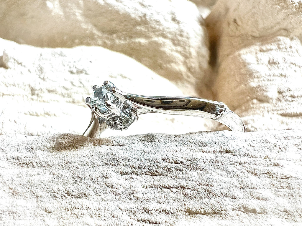 Luxus-Unikat Saphirring / Verlobungsring „Silent Light“  – 585er Weißgold - Nr. 54 (14) - UNIKAT