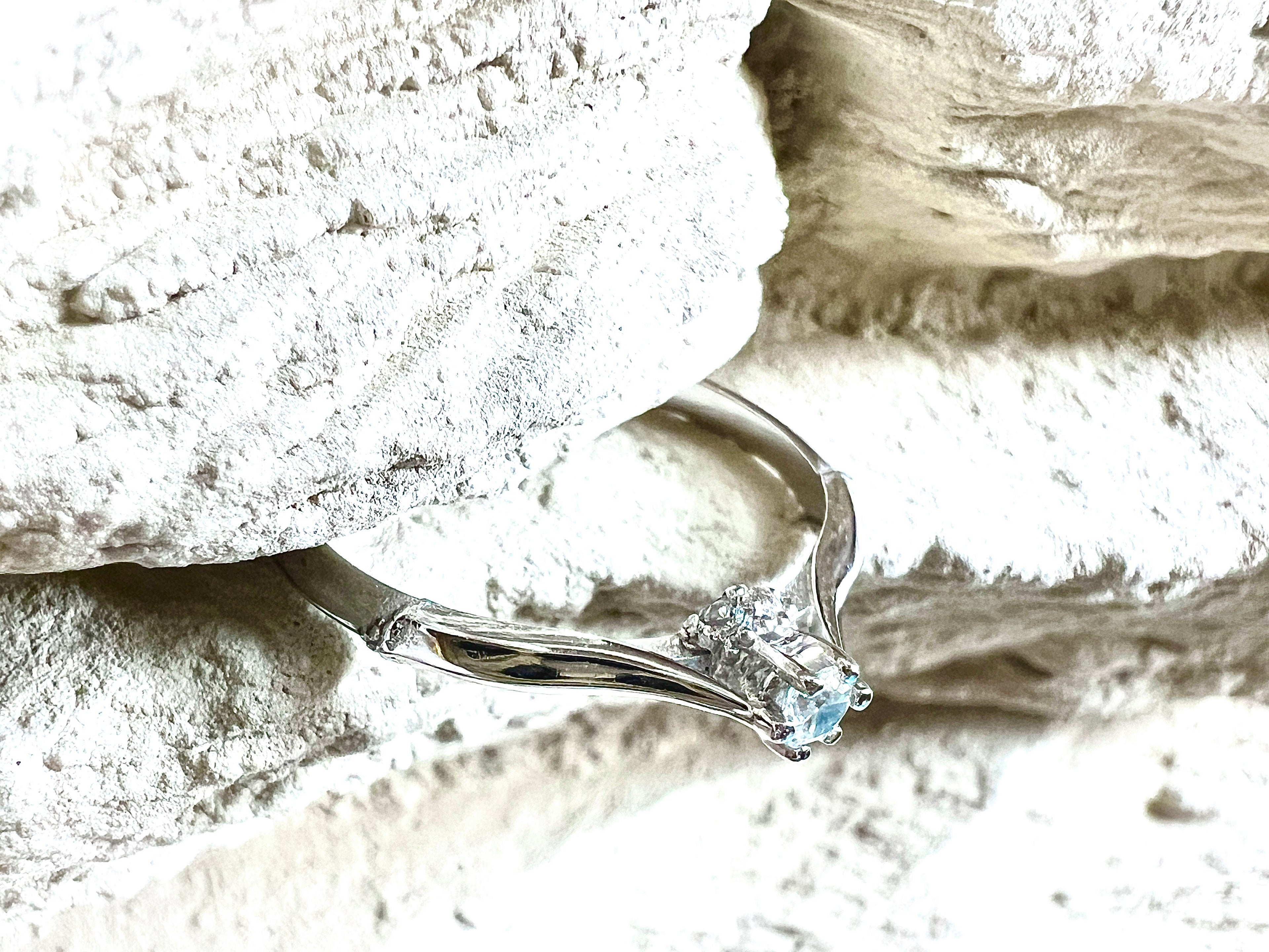 Luxus-Unikat Saphirring / Verlobungsring „Silent Light“  – 585er Weißgold - Nr. 54 (14) - UNIKAT