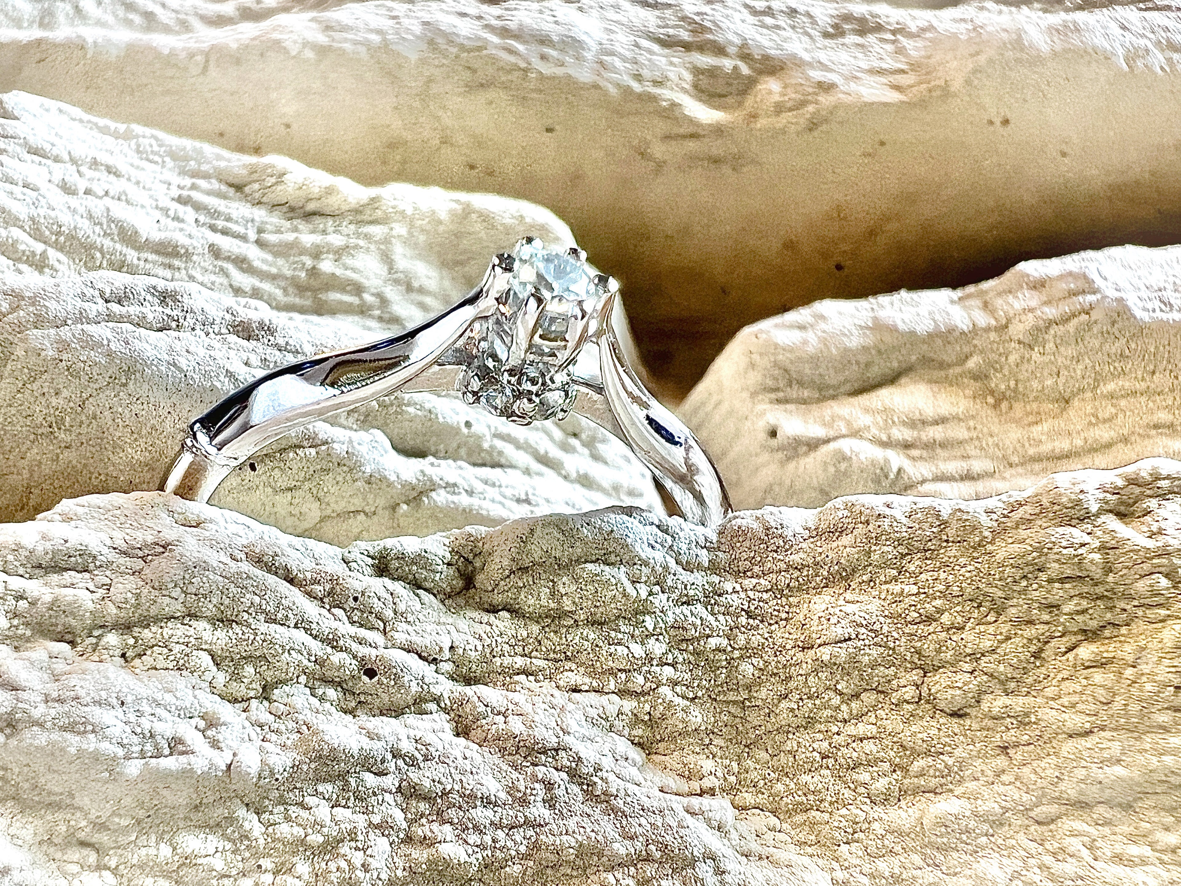 Luxus-Unikat Saphirring / Verlobungsring „Silent Light“  – 585er Weißgold - Nr. 54 (14) - UNIKAT