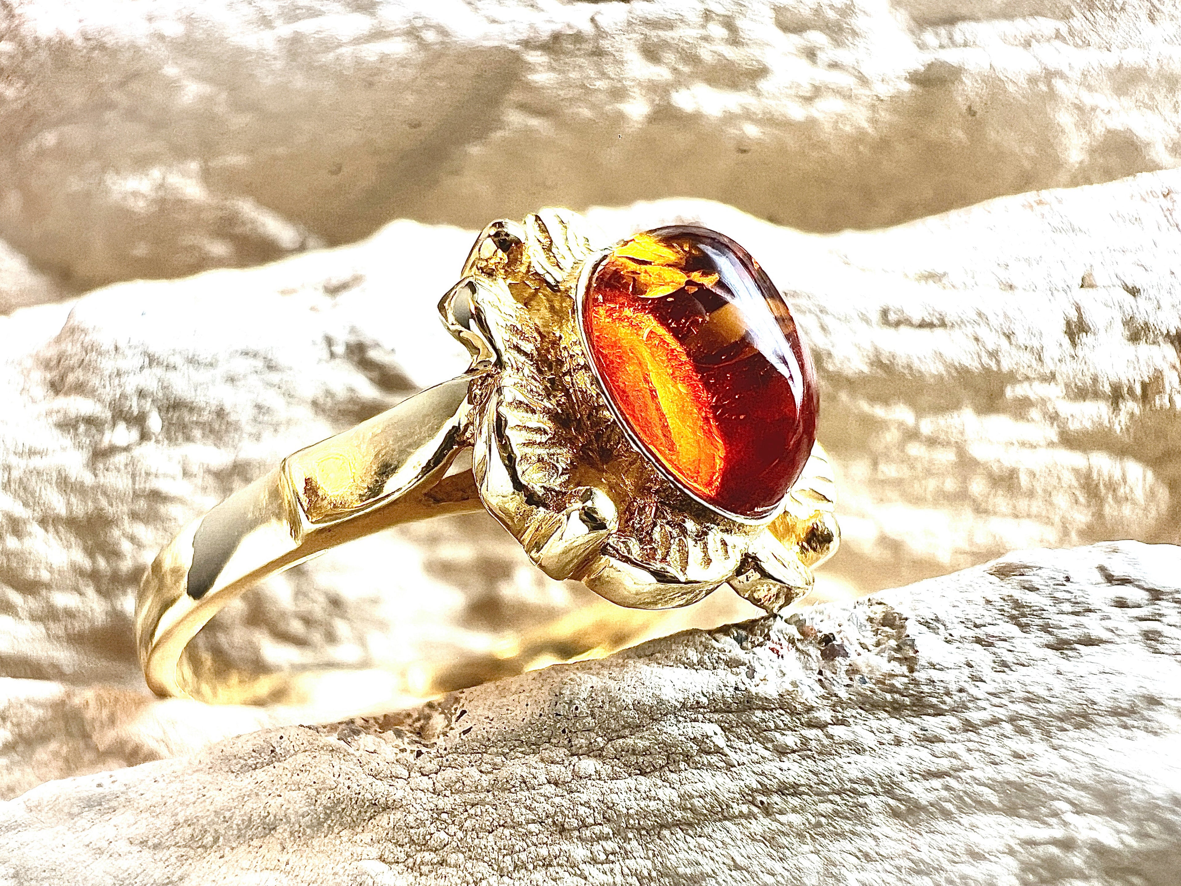 Luxus-Unikat Bernsteinring „Golden Amber Bloom“  – 585er Gold - Nr. 55 (15) - UNIKAT